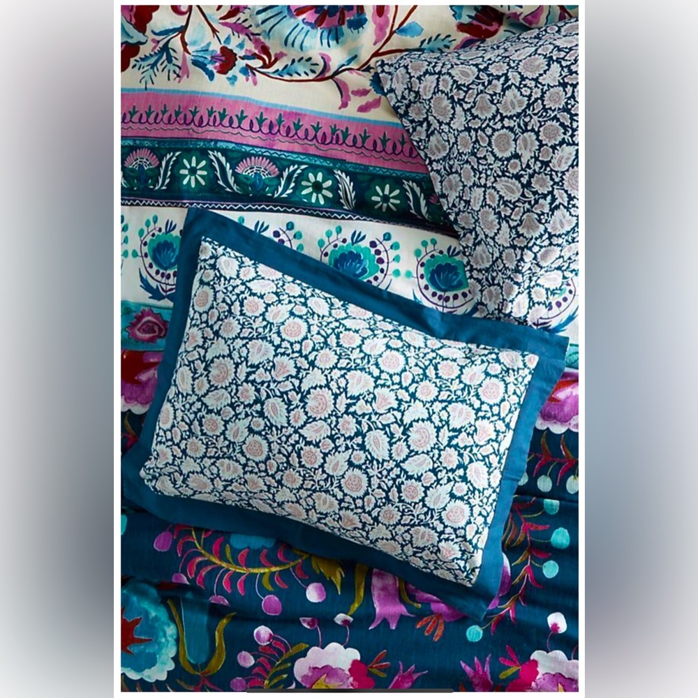 Anthropologie MEZE Two Standard Shams NWT